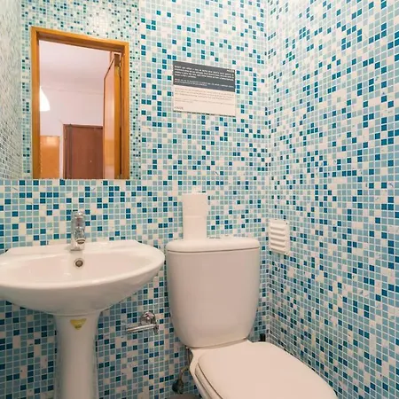 Houze_apartment W/ Terrace, Perfect For Surfers! Apartment